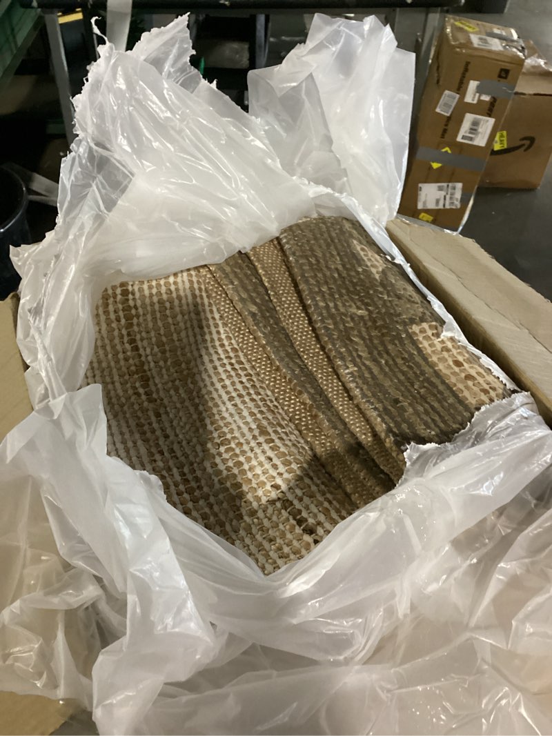 Condition photo showing Good Condition for similar to loloi amber lewis alie collection ale-02 sand/sky 9'-6'' x 13'-1'', .13'' pile height, area rug sand / sky 9' x 13' (rectangular)
