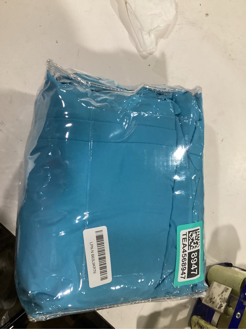 Condition photo showing New/Like New for hearth & harbor extra deep pocket king size sets - fits mattress 18-24 inches deep - extra deep pocket sheets - 6 piece king size - beach blue beach blue king
