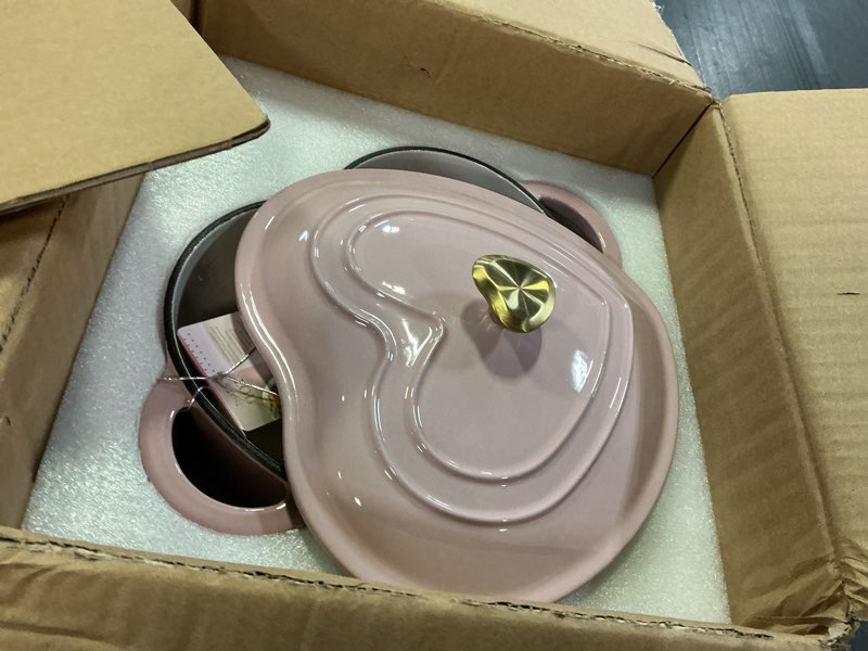 Condition photo showing Good Condition for paris hilton enameled cast iron dutch oven heart-shaped pot with lid, dual handles, works on all stovetops, oven safe to 500°f, 4-quart, pink pink 4-quart