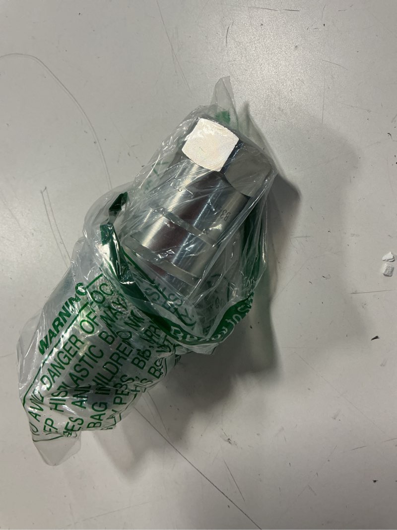 Condition photo showing Good Condition for summit hydraulics 3/4" npt iso 7241-b quick disconnect hydraulic coupling/coupler set