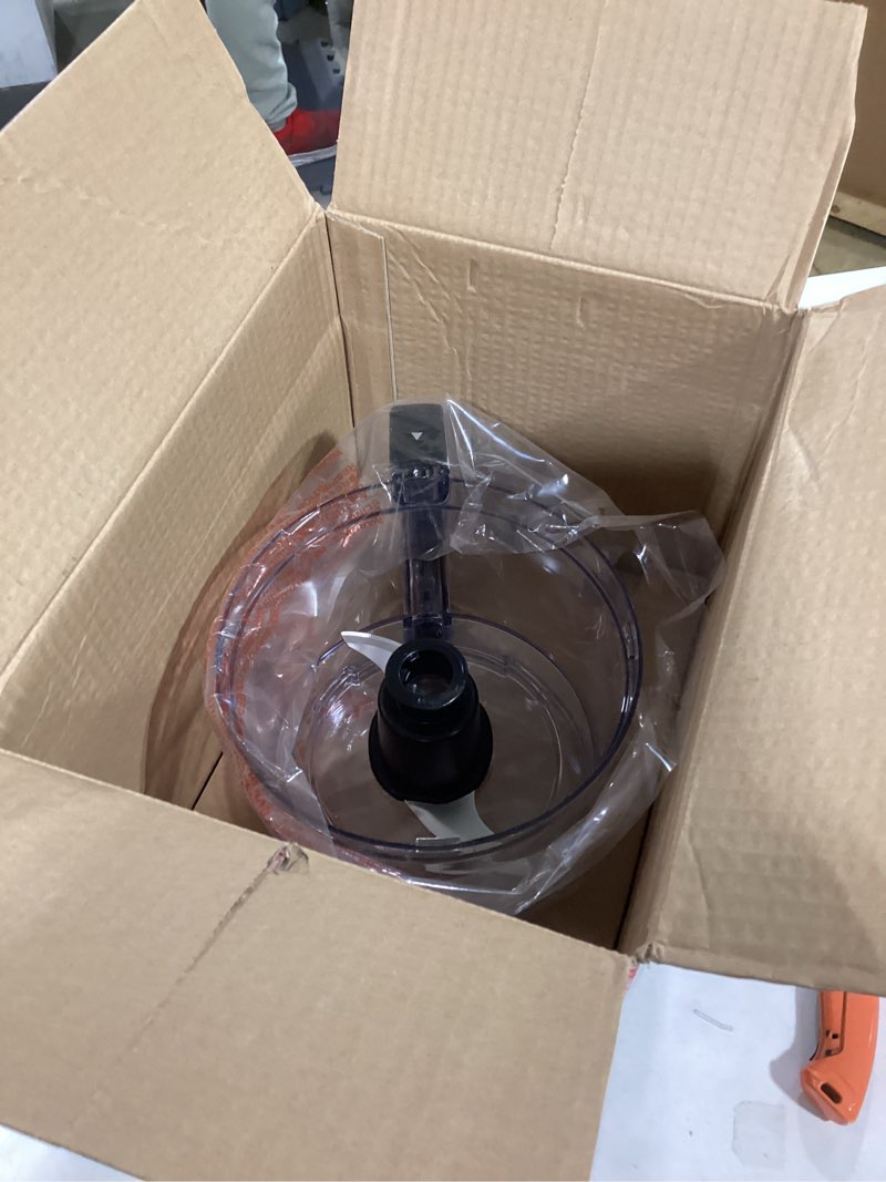 BLACK+DECKER Food Processor and Vegetable Chopper, Stainless Steel Blade, 8-Cup Capacity, 450W Power