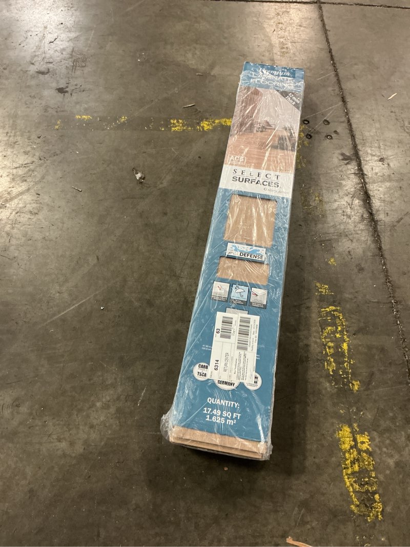 Condition photo showing Good Condition for select surfaces prescott gallery series laminate flooring