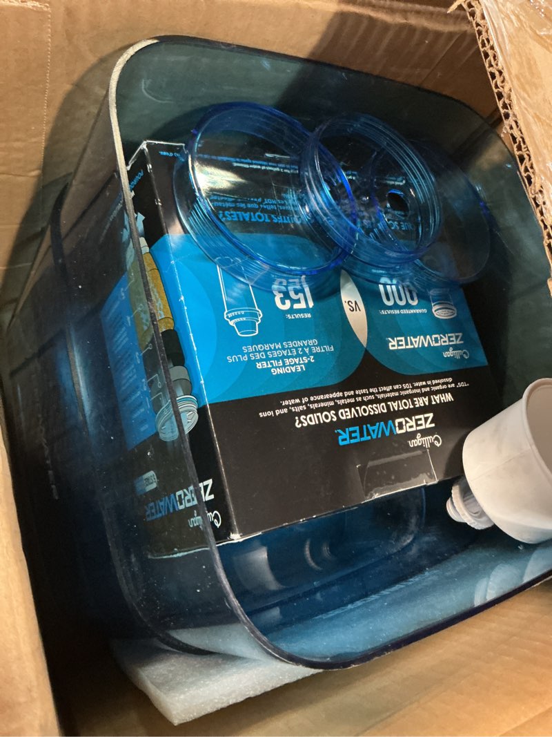 Condition photo showing As Is for avanti zerowater water bottle kit