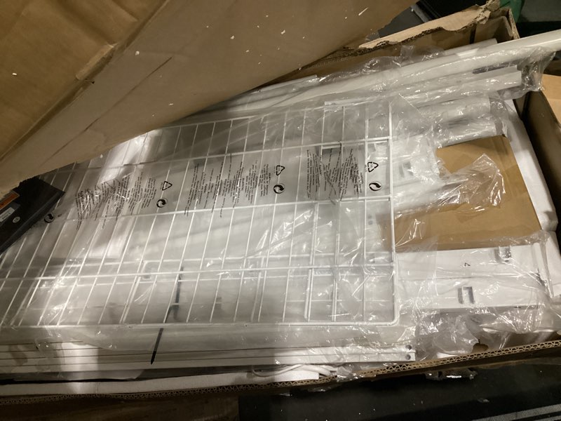 Condition photo showing Good Condition for princess canopy toddle bed 