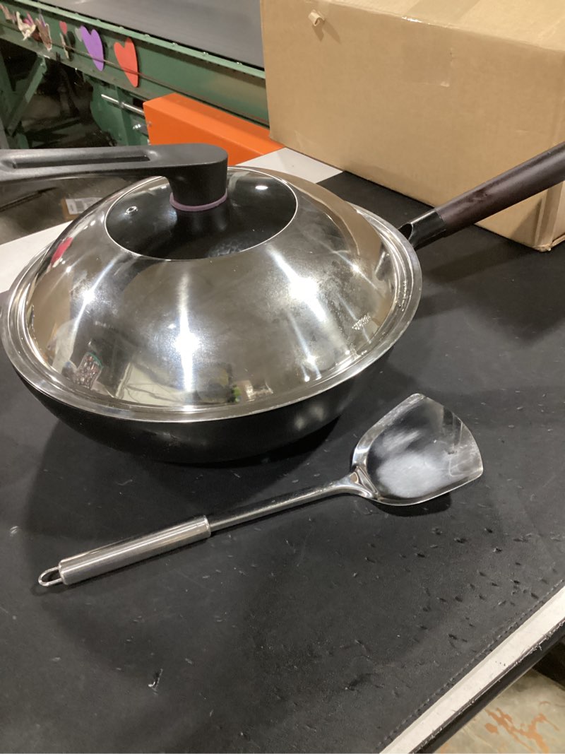 Condition photo showing As Is for 13.4 inch carbon steel wok for electric, induction and gas stoves (lid, spatula and user guide video included) d-13.4 inch wok with stainless steel & glass lid