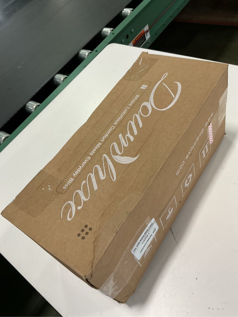 Condition photo showing New/Like New for downluxe King Size Comforter Set - Red and Black King Comforter, Soft Bedding Sets for All Seasons - 3 Pieces - 1 Comforter (104"x92") and 2 Pillow Shams(20"x36") Black/Red King