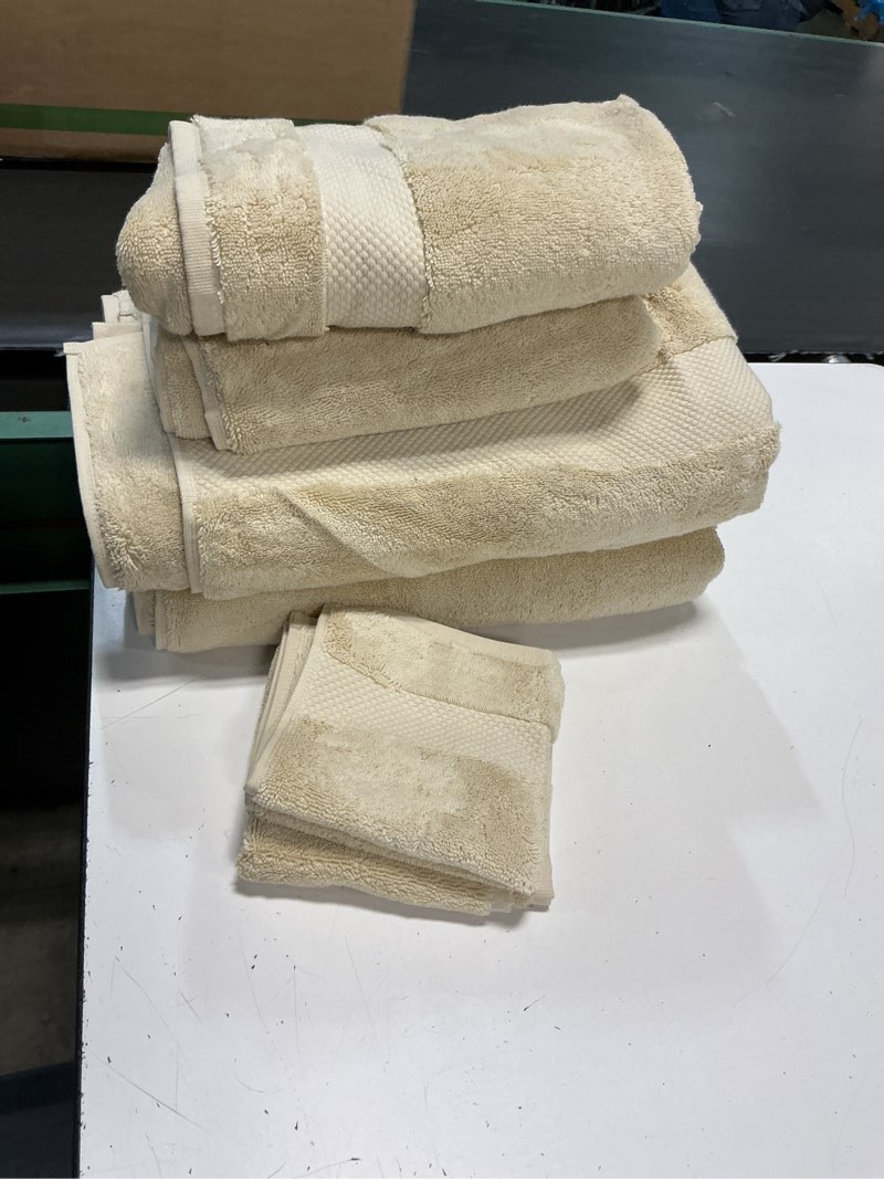 Condition photo showing Good Condition for quince turkish ultra plush bath towel bundle 6 piece linen