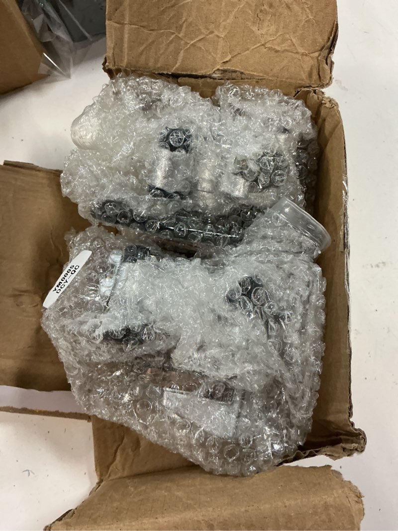 Condition photo showing Good Condition for M MATI Front Left Right Brake Calipers for Suzuki Eiger 400 500 Ozark 250 Quadsport 250 400 Vinson 500 LTA 400 500 LTF 250 400 LTZ 250 400 59300-38F30-999 59100-38F30-999