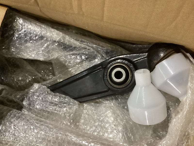 Condition photo showing Good Condition for aladiche front lower control arm set ball joints compatible with 2014-2018 bmw x5, 2015-2019 bmw x6