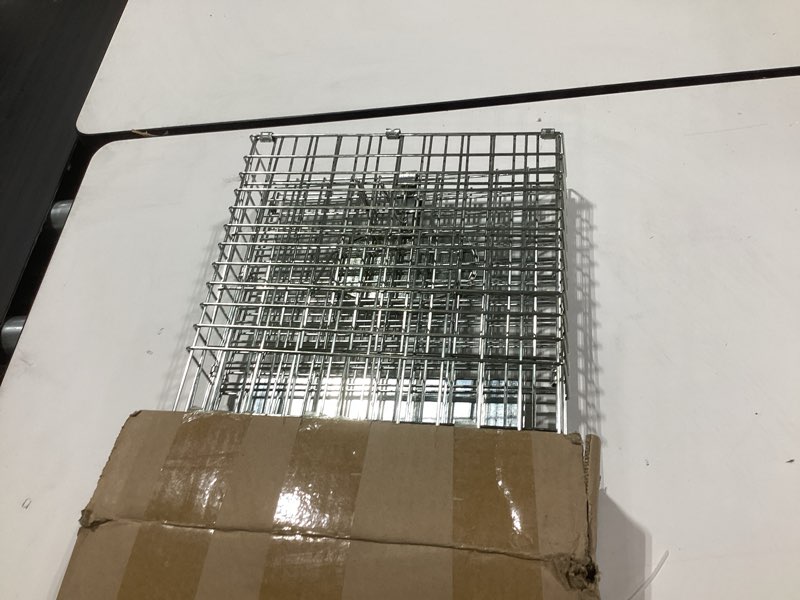 Condition photo showing Good Condition for szhlux 32" live animal cage trap, heavy duty folding raccoon traps, humane cat trap for stray cats, raccoons, squirrel, skunk, mole, groundhog, armadillo, rabbit, catch and release sz-hxl8130-new