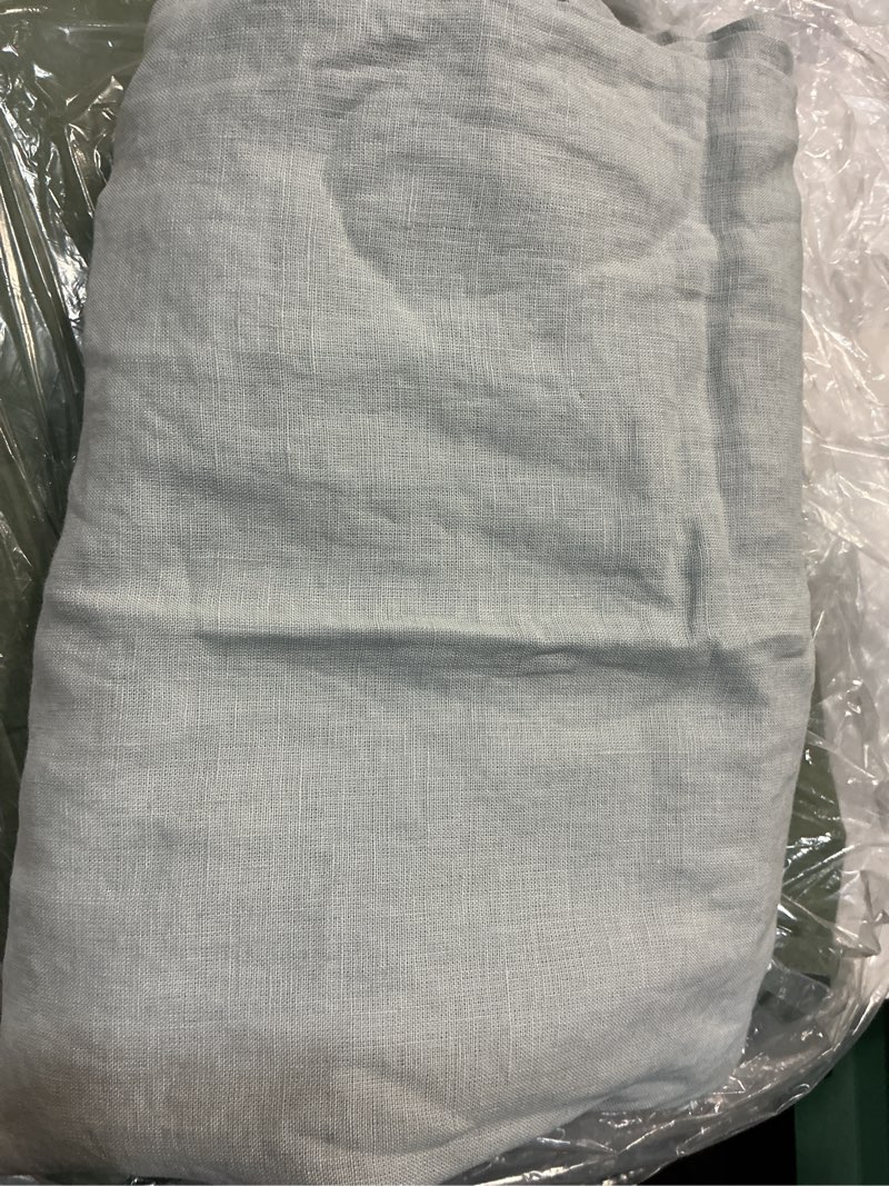 Condition photo showing Good Condition for quince european linen pillowcase set ( 20*26 in) 2 pieces) 