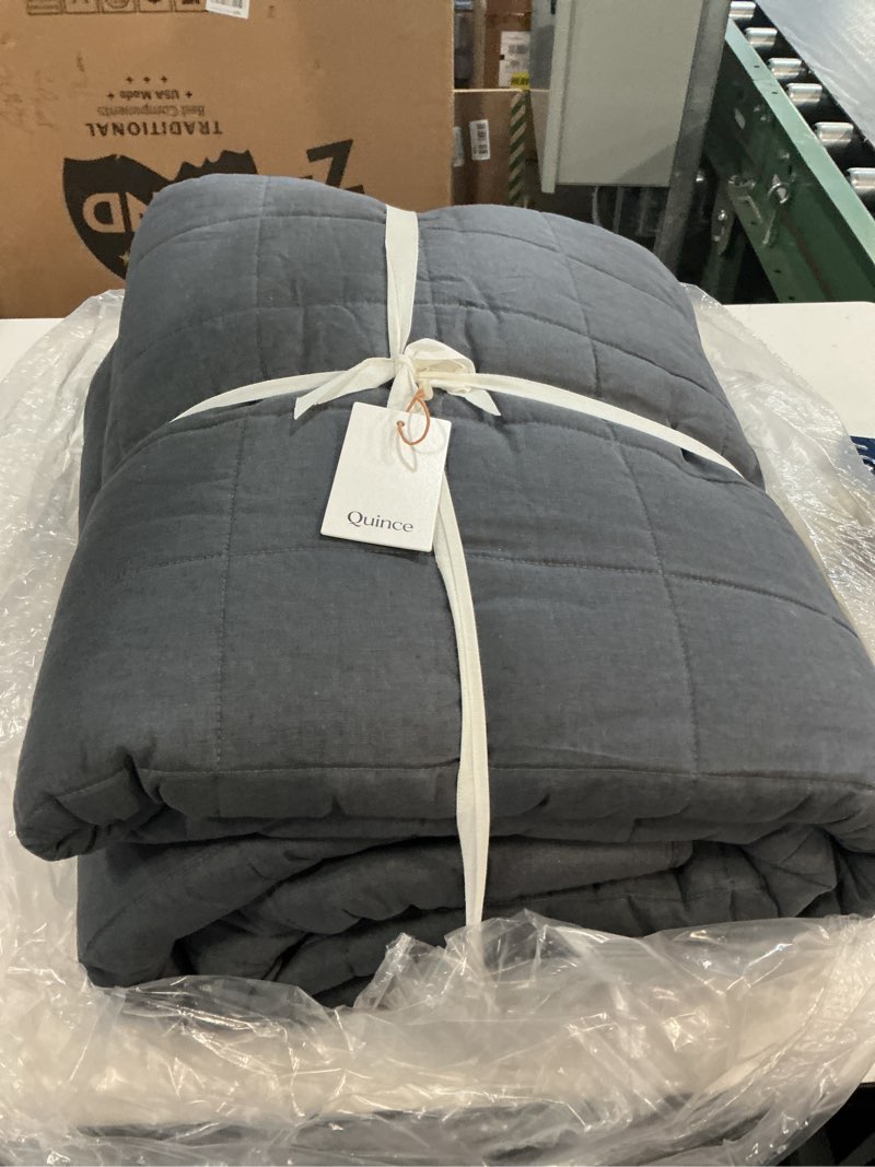 Condition photo showing New/Like New for quince charcoal linen box quilt (unknown size)