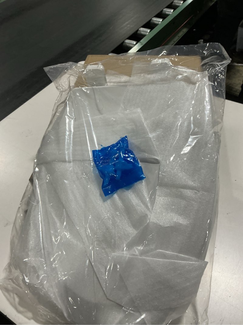 Condition photo showing Good Condition for American Standard 5503A00B.020 Transitional Slow-Close Elongated Front Toilet Seat, White