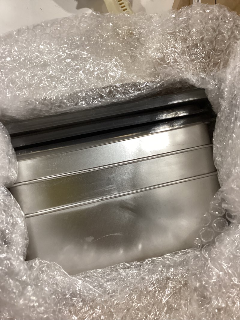 Condition photo showing As Is for Hushee 3 Set 304 Stainless Steel Containers for Fridge, with Removable Drain Tray, 120 oz Airtight Food Container with Lids for Fruit Bacon Deli Meat Fresh Storage(10. 43 x 7. 68 x 2. 76 Inch) 10.43 x 7.68 x 2.76 Inch
