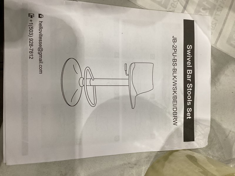 Swivel bar stools. (Set of 2)