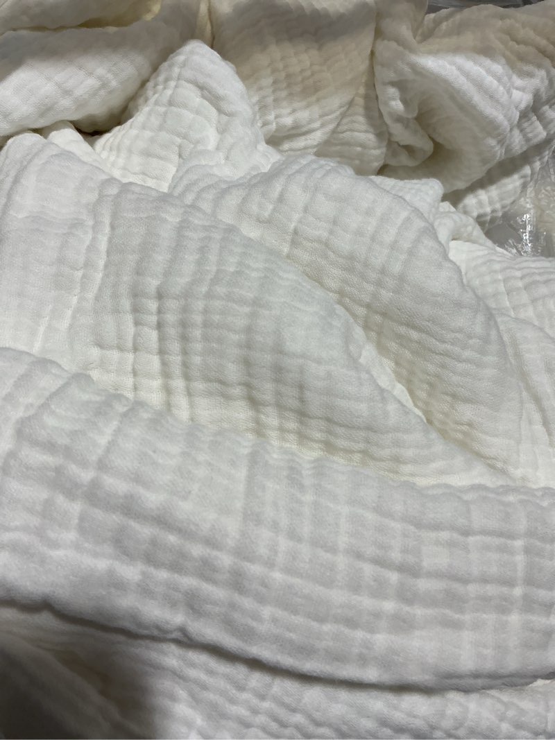 Condition photo showing Good Condition for organic cotton gauze duvet cover, king/calking, white