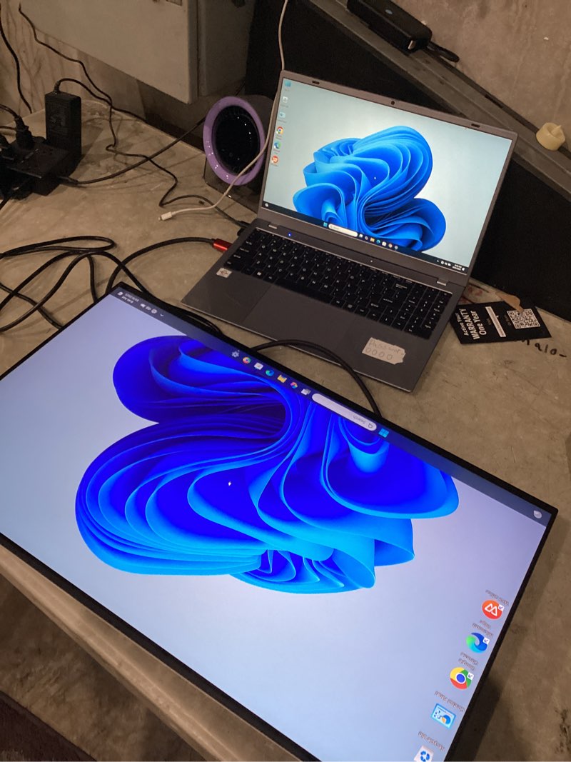 Condition photo showing Good Condition for alienware aw2723df gaming monitor - 27-inch (2560 x 1440) 240hz display (dp 1.4), 1ms response time, nvidia g-sync, preset osd modes, height/tilt/swivel/pivot adjustability - lunar light
