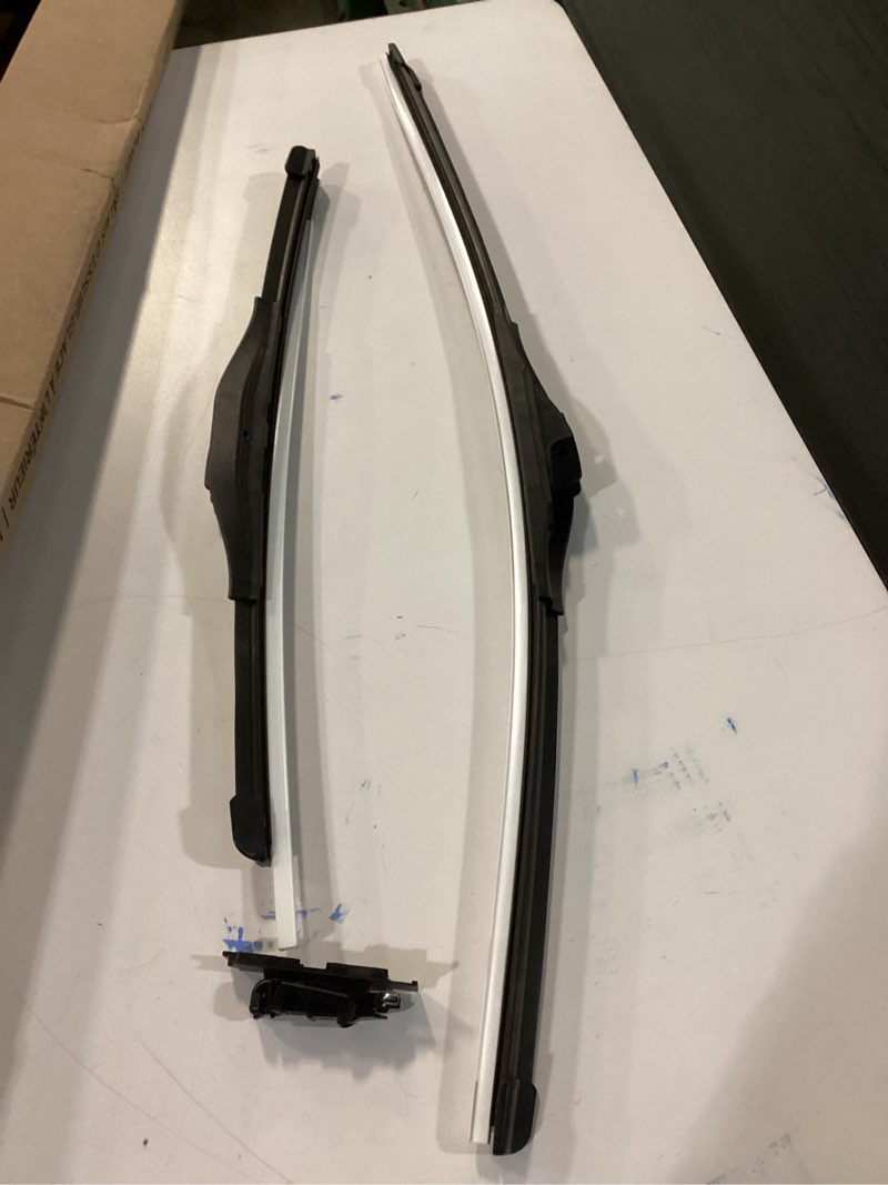 Condition photo showing Good Condition for TRICO Diamond 26" + 17" Super Premium Automotive Replacement Windshield Wiper Blades (Set of 2), Passenger and Driver Side All-Weather Beam Wiper Blades for Select Vehicle Models (Item #25-2617) 26" + 17" Pair Pack Ultimate