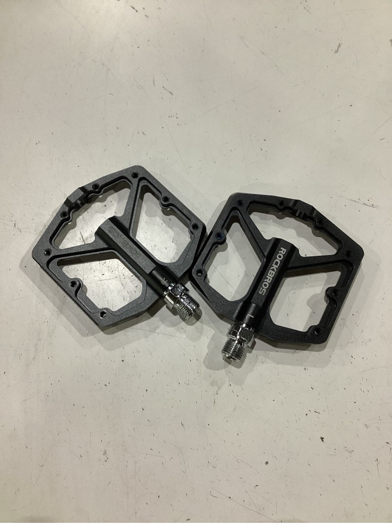 Condition photo showing Good Condition for rockbros mountain bike pedals mtb pedals bicycle flat pedals aluminum 9/16" sealed bearing lightweight platform for road mountain bmx mtb bike black