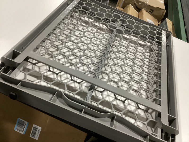 Condition photo showing Good Condition for Carlson Pet Easy Fit Portable Pet Gate, Fits Openings 28-42" Wide, 23" Tall, Rubber Pads to Protect Walls, Durable Dog Gate for Doorways, Patented Pressure Mount Ensures Perfect Fit 28-42" Wide, Gray 23" Tall, 28-42" Wide