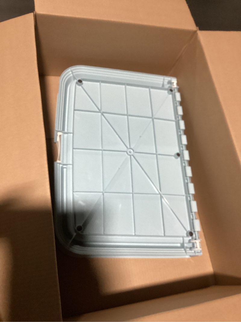 IRIS USA Pee Pad Holder - for Large Sized Dog and Puppy Pee Pads, Secured Latches, Non-Skid Feet, Hi