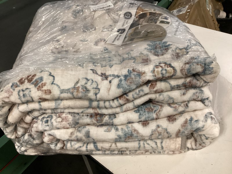Condition photo showing Good Condition for MontVoo-Vintage Area Rug 9X12 Beige Rugs for Living Room-Soft Distressed Printed Rugs for Bedroom-Non Slip Carpet-Machine Washable Rug for Dining Room Living Room Bedside Office Beige 9' x12' (Rectangular)