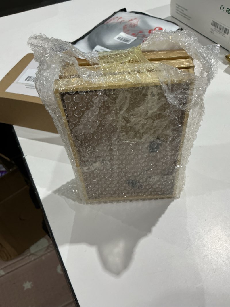 Condition photo showing Good Condition for upsimples 4x6 picture frame set of 3, made of high definition glass for 4 x 6 gold frames, wall and tabletop display thin border photo frame for home décor gold 4x6