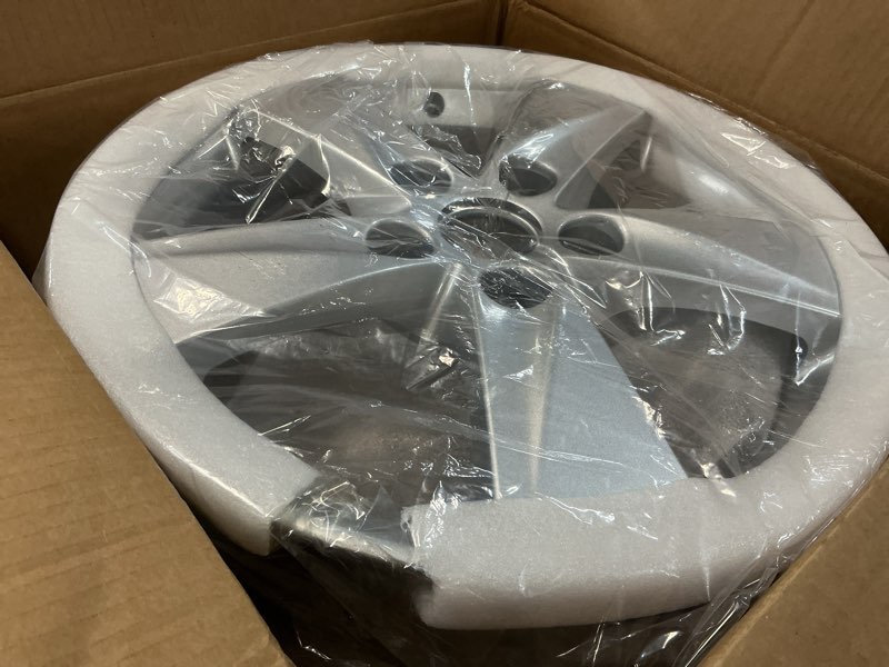 Condition photo showing Good Condition for new 16x6.5 inch 16" x 6.5" premium aluminum alloy wheel rim fits for hyundai elantra 2011 2012 2013, direct fit, aly70806u20n
