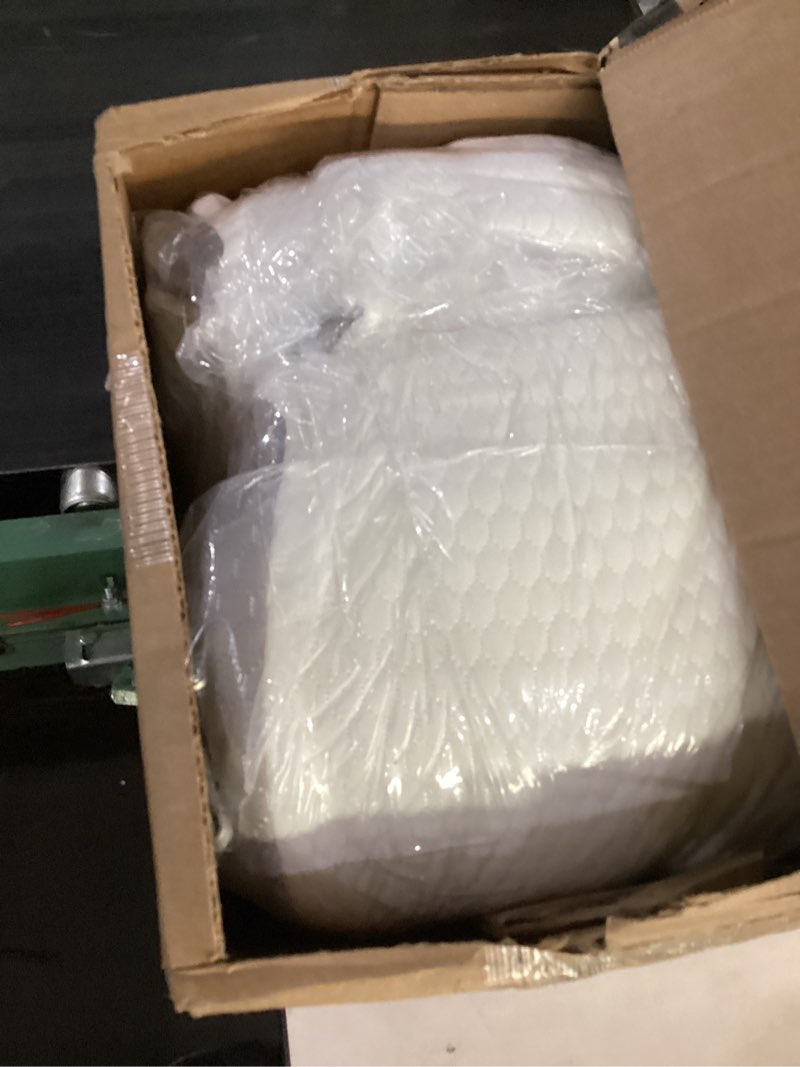 Condition photo showing Good Condition for textured memory foam bed pillow