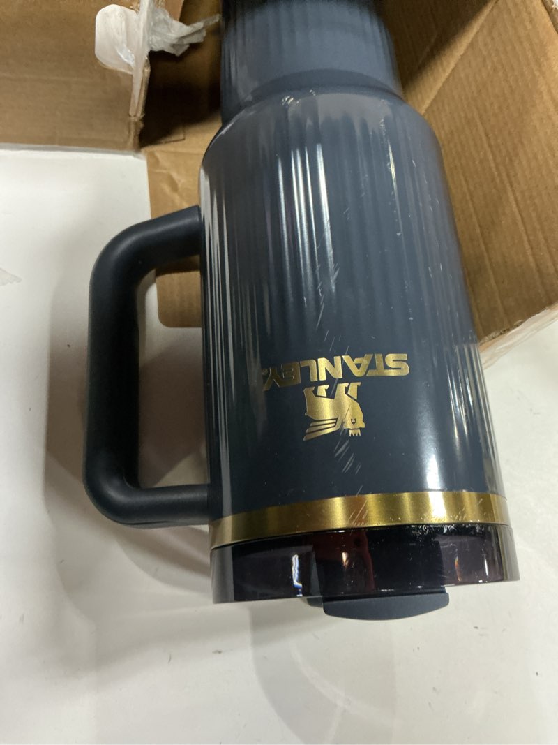Condition photo showing Good Condition for Flip Straw Tumbler ProTour Quencher | 40 OZ - Stanley Create