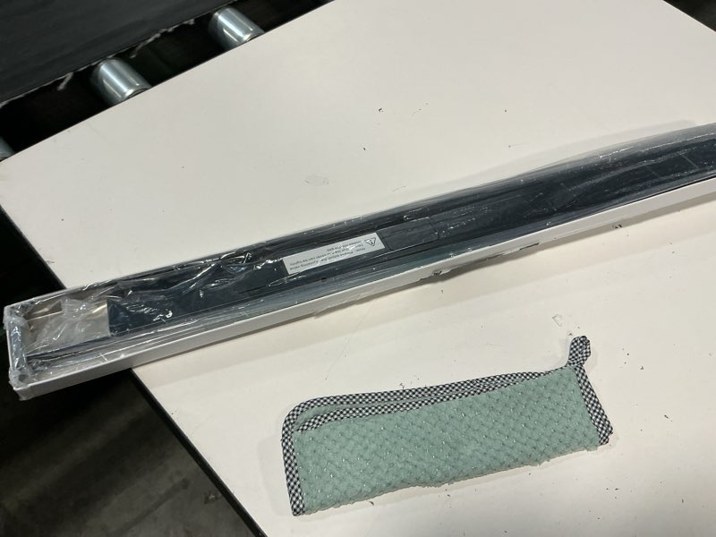 Condition photo showing Good Condition for stove gap cover range gap filler stainless steel counter trim kit between stove edge and counter don't melt like silicone heat resistant and easy to clean (23'4-26' mirror black)
