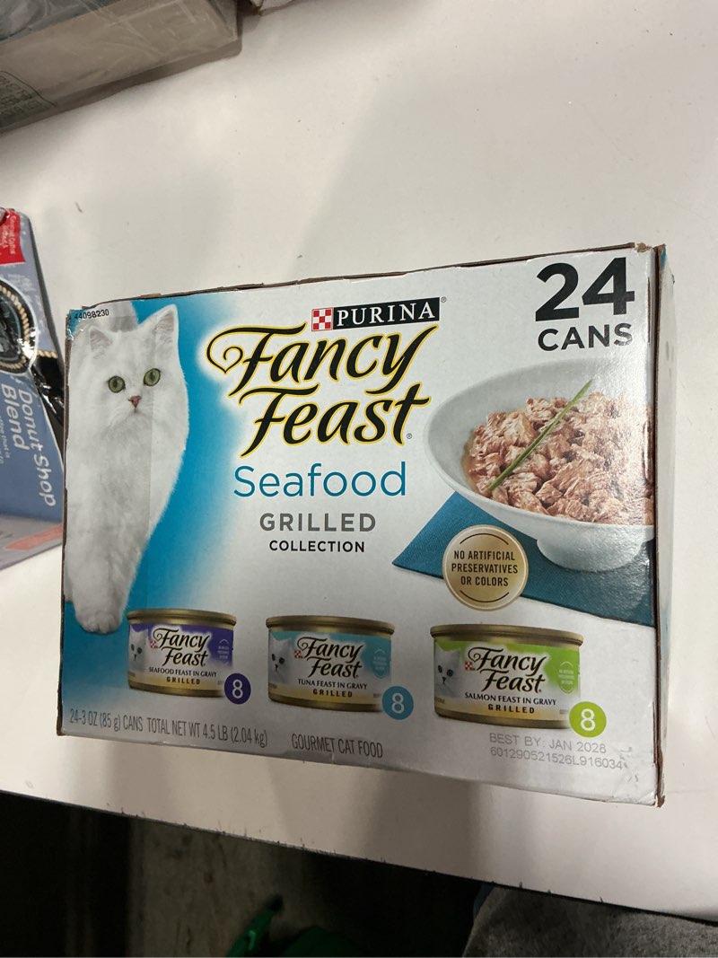 Condition photo showing New/Like New for (By -Jan-2028)Purina Fancy Feast Grilled Wet Cat Food Seafood Collection in Wet Cat Food Variety Pack - (Pack of 24) 3 oz. Cans