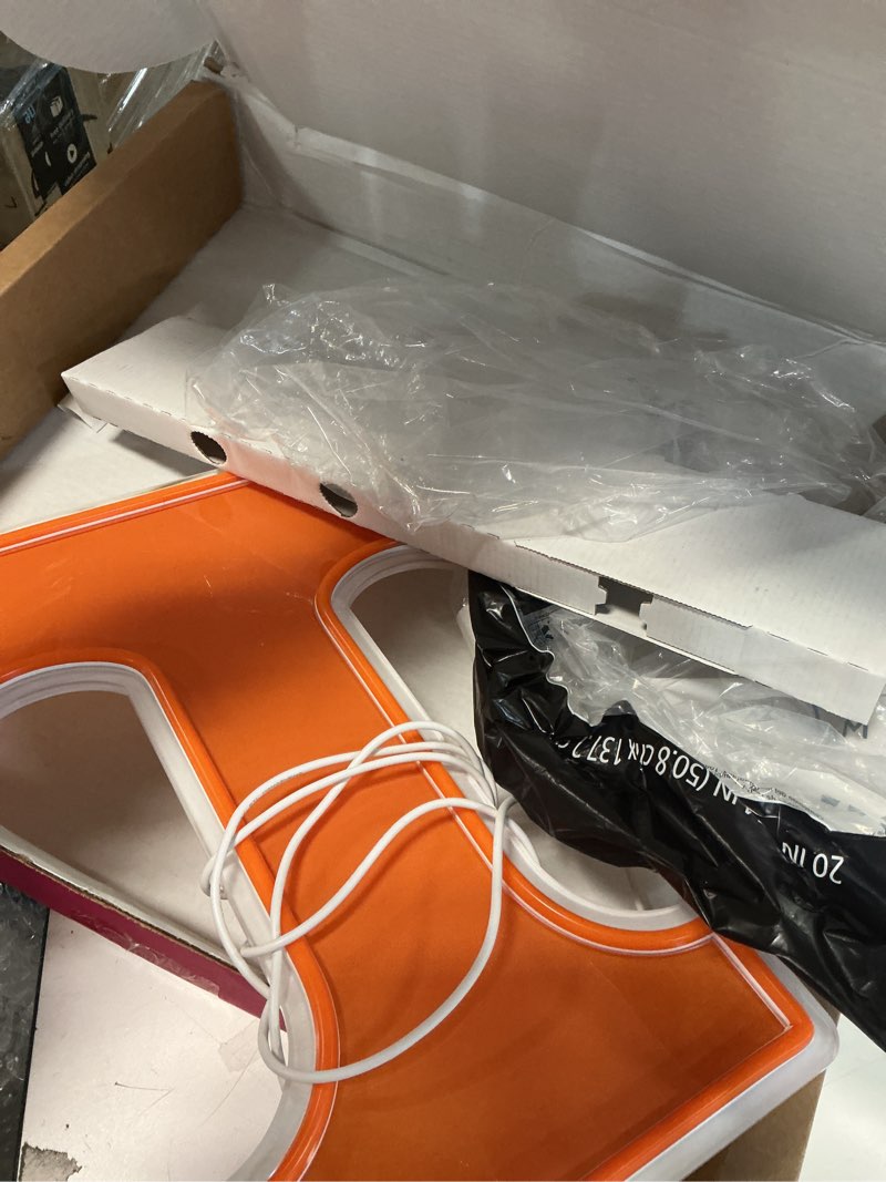 Condition photo showing Good Condition for NCAA College Team Logo LED Neon Light Up Sign Alabama Crimson Tide One Size Team Color