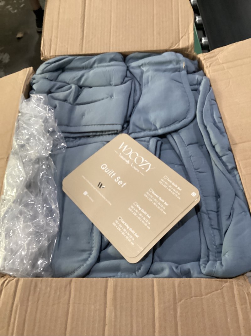 Condition photo showing Good Condition for wdcozy dusty blue cloud california cal king size quilt bedding sets with pillow shams, oversized puffy cozy lightweight bedspread coverlet, soft cute bed cover for all season - 3 pieces blue grey california king