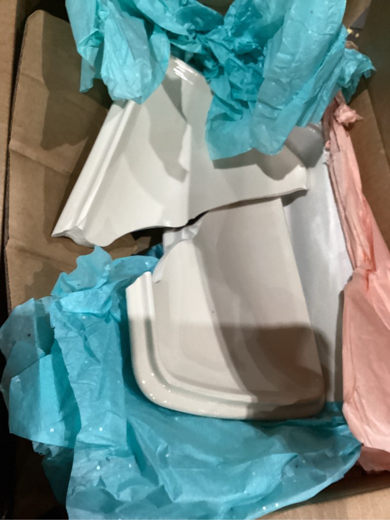 Condition photo showing As Is for Casserole dish with Lid, 3.5 Quart Porcelain Baking Dish With Lid, Deep 13 x 9 Casserole Dishes for Oven with Lid, Rectangular Bakeware With Handle, Microwave, Oven Safe