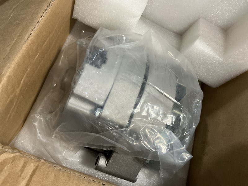 Condition photo showing Good Condition for 1 wire system gm self-exciting alternator for 10si sbc bbc replacement 12v 105amp astou alternator for 7127-se105 adr0335 400-12340 20-102-7