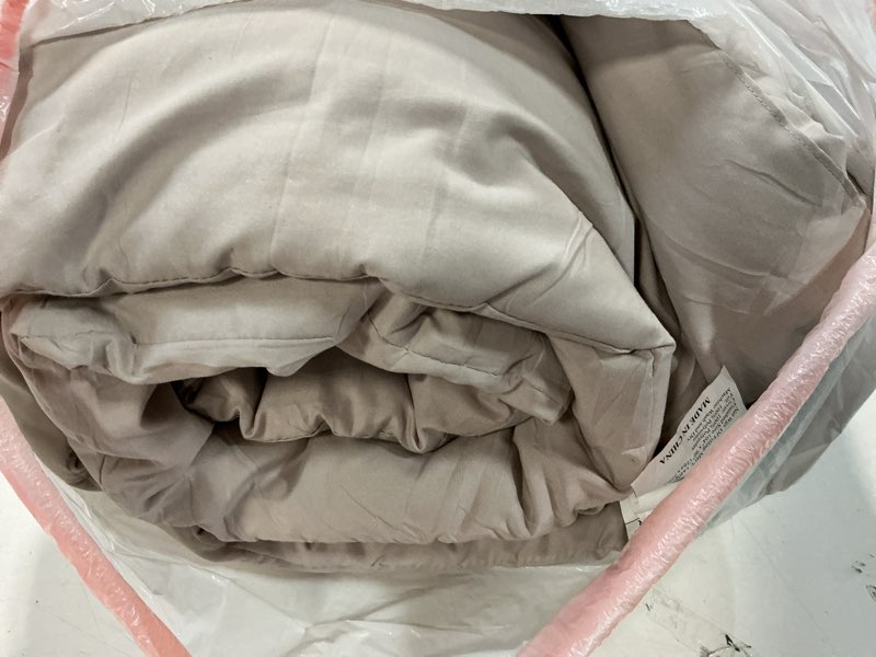 Condition photo showing Good Condition for Litanika Linen Grey Comforter Set King Size, 3 Pieces Lightweight Solid Bedding Comforter Set, All Season Fluffy Bed Set (104x90In Comforter & 2 Pillowcases) 08 - Linen King (104"x90")