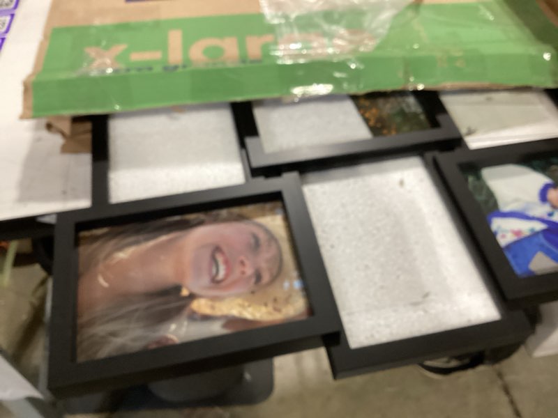 Condition photo showing Good Condition for 10 opening 4x6 black collage picture frame wall hanging for 4 by 6 inch multiple photo frames