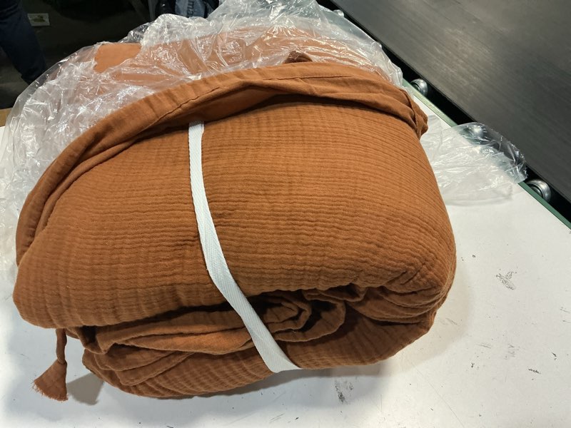 Condition photo showing Good Condition for quince organic airy gauze duvet cover king size in terracotta