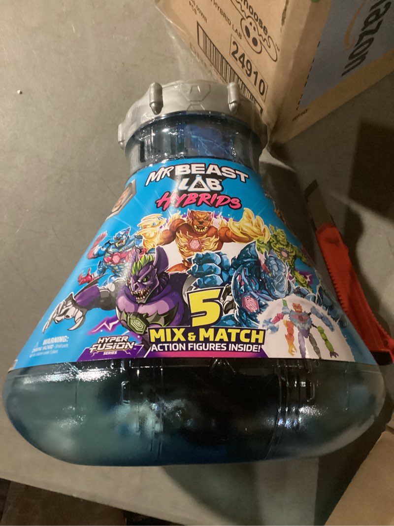 Condition photo showing As Is for mrbeast lab hybrids mega pack, reveal different hybrid parts to create 5 mix & match action figures, including a mega torso panther experiment to reveal hybrid's real colors, collect 30+ beasts 5 pack