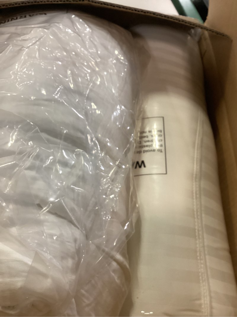 Condition photo showing New/Like New for Beckham Hotel Collection Bed Pillows Standard/Queen Size Set of 2 - Original Soft Down Alternative Pillow for Sleeping - Soft Support for Back, Stomach or Side Sleepers Queen / Standard White