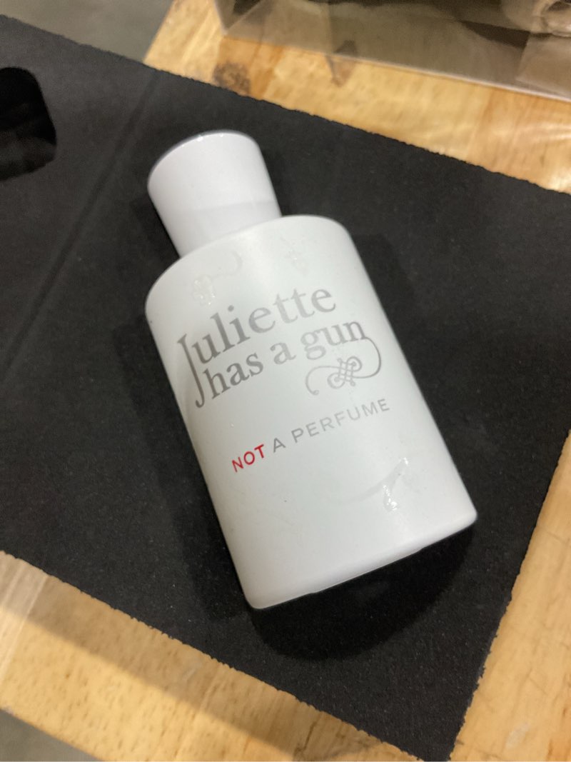 Condition photo showing New/Like New for juliette has a gun not a perfume eau de parfum – cetalox perfume – woody, musky & ambery fragrance 1.7 fl oz (pack of 1)