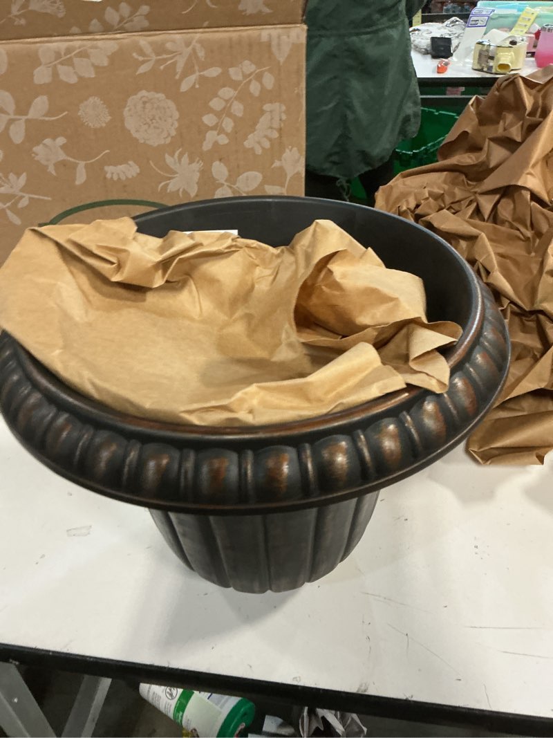 Condition photo showing Good Condition for Arcadia Garden Products PL10CP Classic Traditional Plastic Urn Planter Indoor/Outdoor, 15" x 13", Brushed Copper Brushed Copper 15" x 13"