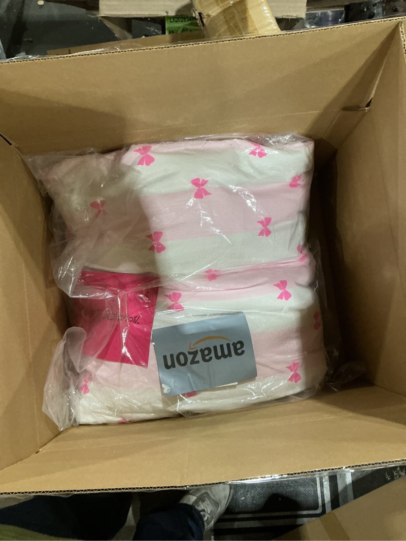 Condition photo showing New/Like New for Betsey Johnson - Twin Comforter Set, Bonus Bedding Set with Matching Sham, Pillowcase & Reversible Plush Throw, Dorm Essentials (Bow Stripe Pink) Twin Bow Stripe Pink