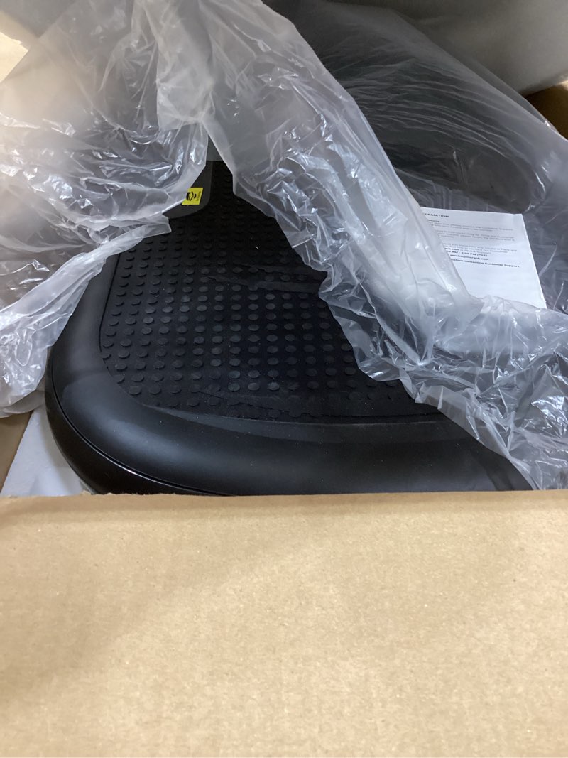 Condition photo showing Good Condition for MERACH Vibration Plate Exercise Machine, Vibration Plate 440 Lbs Capacity, Bluetooth and Silicone Pedal, Stimulate Deep Fat, Vibration Plate for Lymphatic Drainage, Vibrating for Weight Loss Black