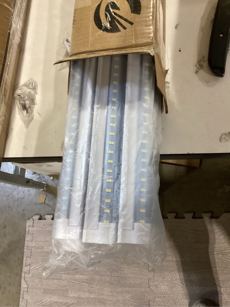 Condition photo showing Good Condition for 6-pack 4ft led shop light, 70w ultra bright, 10,000lm, u-shaped t8 integrated tube light, 6500k linkable, built-in connector, surface mount plug & play led ceiling light for garage, workshop, basement 4ft--6 packs
