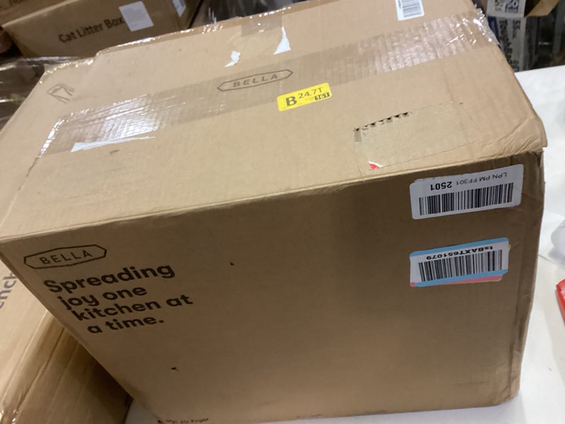 Condition photo showing Good Condition for bella 8 Qt Digital Air Fryer with TurboCrisp Technology, Large Family Size Nonstick Cooking Basket and Crisping Tray, Multiple Preset Functions, Auto Shutoff, Silver, 1750 Watt Stainless Steel