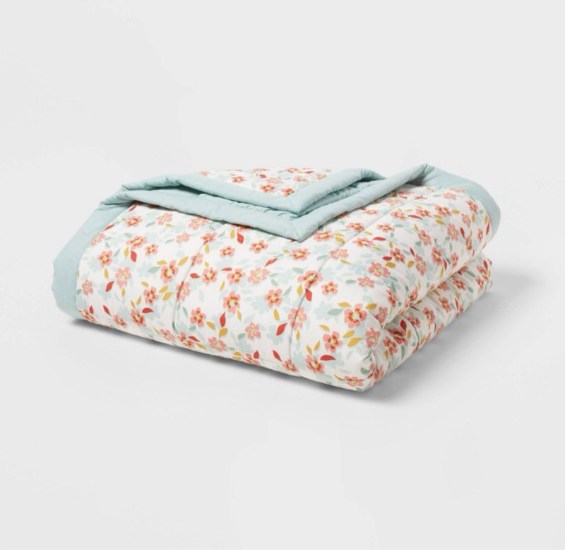 Full/Queen Down Alternative Blanket Pink Floral - Room Essentials™