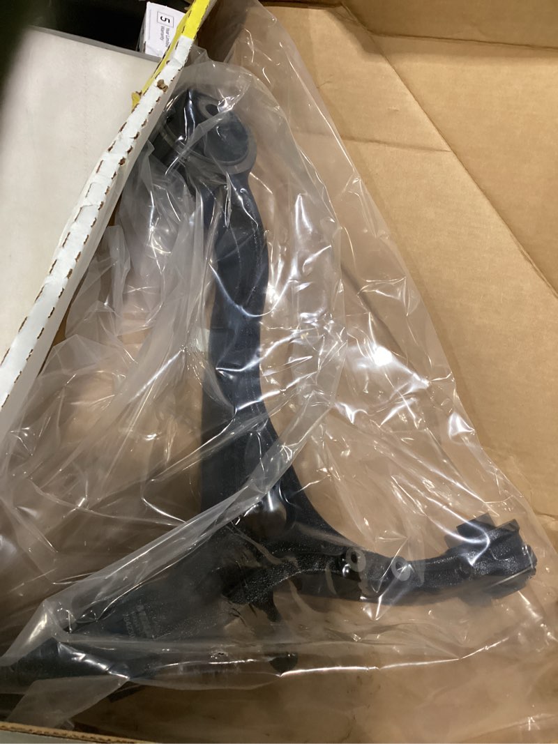 Condition photo showing Good Condition for moog rk641112 control arm