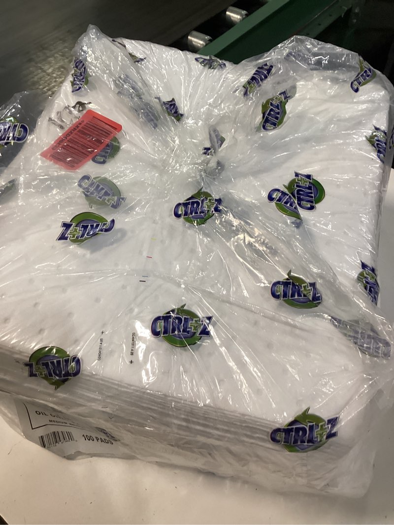Condition photo showing New/Like New for aain® lt011 spill absorbent pads/mats, 15 x 18, white